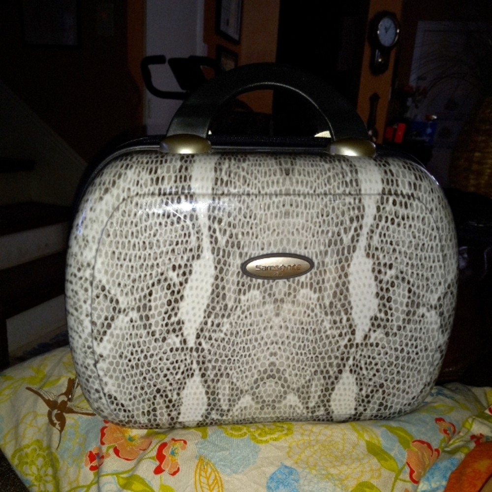 Samsonite Snake Print Travel Bag